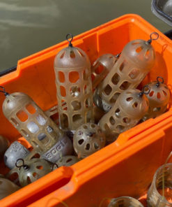 CAGE FEEDER CAGED WINDOW FEEDER GURU